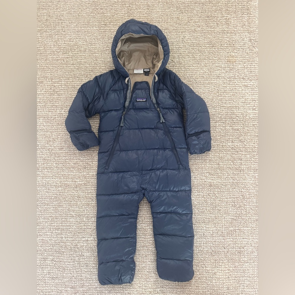 Patagonia Navy Hooded Snowsuit 12-18 months with Beige Lining